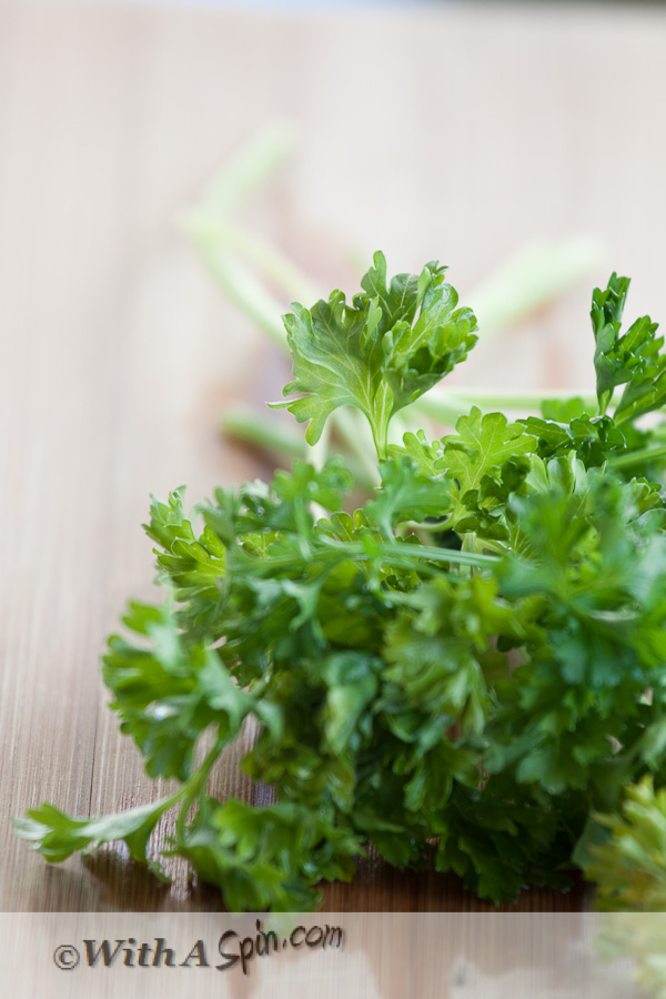 Kitchen tips - how to revive stale herbs | www.withaspin.com